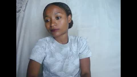 francine925426 online show from 15, 12, 2025