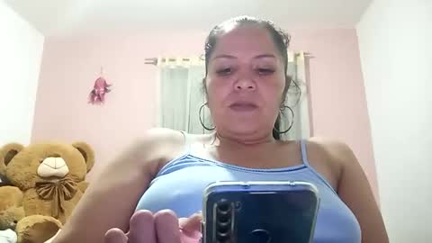 Snapshot of francy_froz chatting on 12, 3, 2025 francy froz online show from 12, 3, 2025