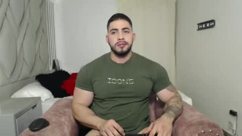 Snapshot of frank_foxx1 chatting on 21, 10, 2025 frank_foxx1 online show from 21, 10, 2025