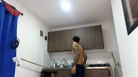 Snapshot of frankdanielsmolano chatting on 8, 7, 2026 frankdanielsmolano online show from 8, 7, 2026