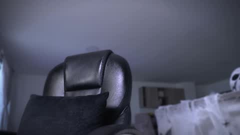 Frank Farrell. Hey remember to give me a thumbs up Ty online show from 26, 10, 2025