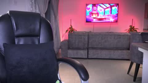 Frank Farrell. Hey remember to give me a thumbs up Ty online show from 14, 2, 2026