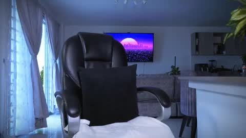 Frank Farrell. Hey remember to give me a thumbs up Ty online show from 19, 2, 2026