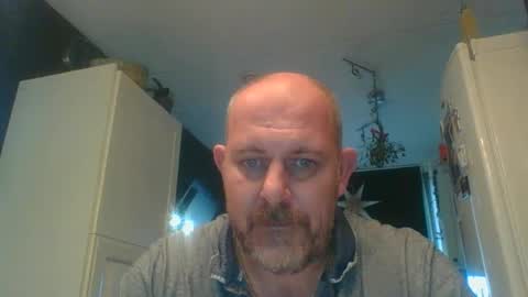 Snapshot of frankh12345 chatting on 17, 12, 2024 frankh12345 online show from 17, 12, 2024