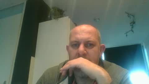 Snapshot of frankh12345 chatting on 6, 3, 2025 frankh12345 online show from 6, 3, 2025