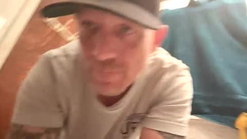 Famous Blue Eyes online show from 13, 5, 2026