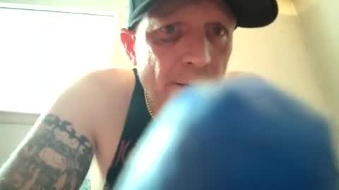 Famous Blue Eyes online show from 30, 6, 2026