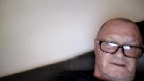 Snapshot of frauenfeind1 chatting on 12, 3, 2025 Wolfi online show from 12, 3, 2025