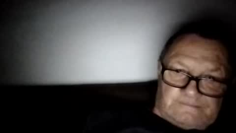 Snapshot of frauenfeind1 chatting on 24, 10, 2025 Wolfi online show from 24, 10, 2025