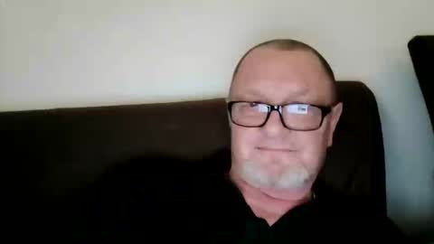 Snapshot of frauenfeind1 chatting on 5, 3, 2026 Wolfi online show from 5, 3, 2026