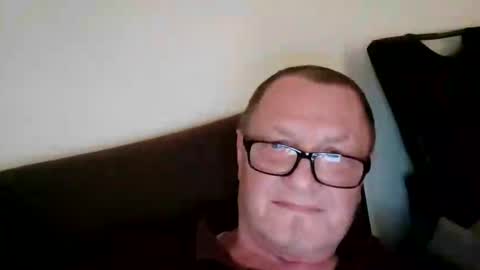 Snapshot of frauenfeind1 chatting on 25, 3, 2026 Wolfi online show from 25, 3, 2026