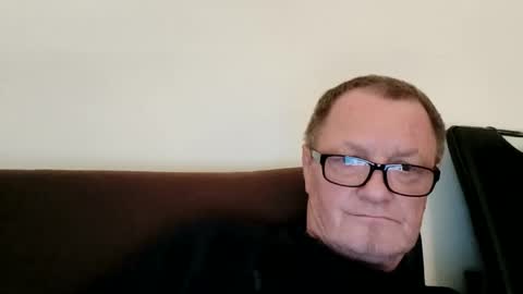 Snapshot of frauenfeind1 chatting on 7, 4, 2026 Wolfi online show from 7, 4, 2026