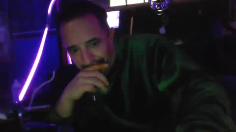 Snapshot of freaknasty9112105 chatting on 11, 10, 2025 freaknasty9112105 online show from 11, 10, 2025
