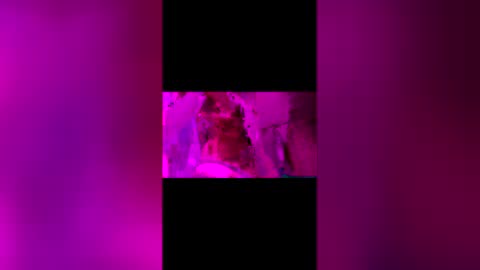 Squirrel twink online show from 15, 12, 2025