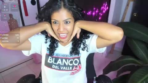 Lia Gomez online show from 8, 6, 2026