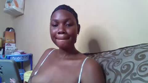 Snapshot of freaky_sony chatting on 29, 10, 2025 Sony online show from 29, 10, 2025