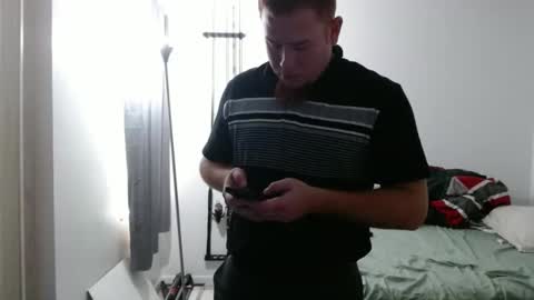 Snapshot of freakyfreddie305 chatting on 17, 12, 2024 freakyfreddie305 online show from 17, 12, 2024