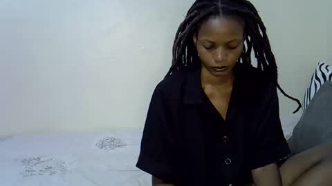 mia  online show from 27, 3, 2026