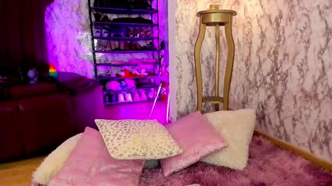    -  IG AnicolorsLive X AnicolorsLive        - online show from 28, 1, 2025