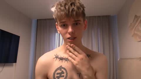 fredd_xanderrs online show from 24, 10, 2025