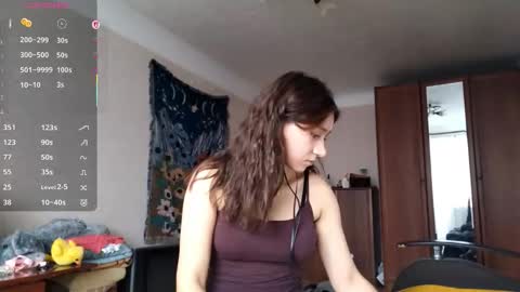 Mia online show from 28, 10, 2025