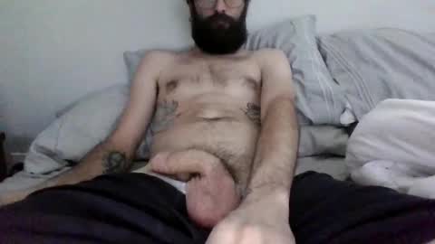 Snapshot of freebeard8 chatting on 10, 5, 2026 Freebeard8 online show from 10, 5, 2026