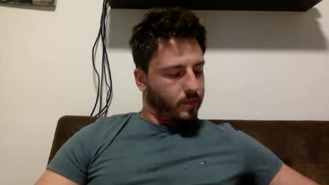 Snapshot of freeeeeeench chatting on 17, 11, 2025 freeeeeeench online show from 17, 11, 2025