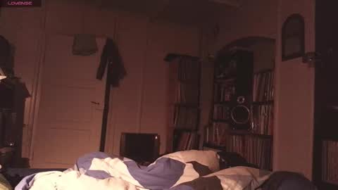 Duckmysick online show from 4, 2, 2026