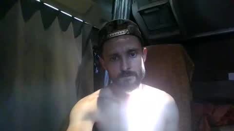 Snapshot of french_truck chatting on 4, 6, 2026 french_truck online show from 4, 6, 2026