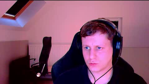 Snapshot of frenchfrieswithmayo chatting on 10, 10, 2025 French fries online show from 10, 10, 2025
