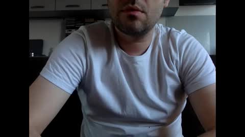 Snapshot of frenchy_from_paris chatting on 20, 3, 2026 frenchy_from_paris online show from 20, 3, 2026