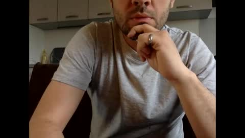 Snapshot of frenchy_from_paris chatting on 17, 5, 2026 frenchy_from_paris online show from 17, 5, 2026