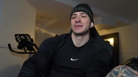 Snapshot of frewfun chatting on 12, 3, 2025 cameron online show from 12, 3, 2025