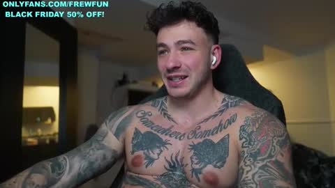 Snapshot of frewfun chatting on 28, 11, 2025 cameron online show from 28, 11, 2025