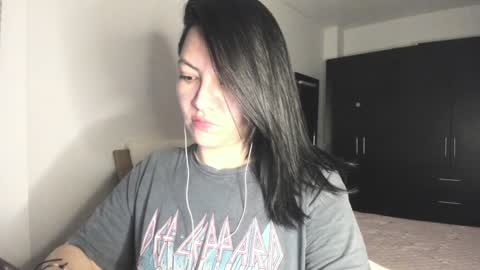 freya_shaik_ online show from 28, 1, 2025