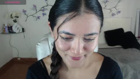 Snapshot of freyarouge chatting on 4, 4, 2026 freyarouge online show from 4, 4, 2026