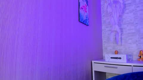 Snapshot of freyazimmerman_ chatting on 11, 9, 2025 Pau. online show from 11, 9, 2025