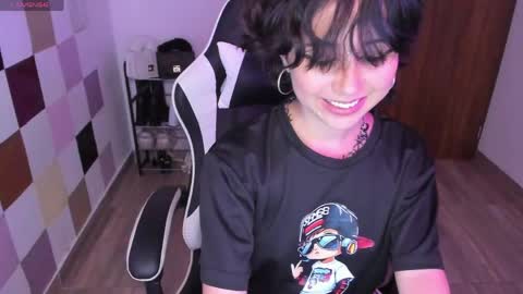 frida_lassi_ online show from 12, 4, 2026