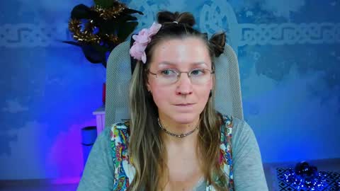 Frida Tander online show from 3, 1, 2025