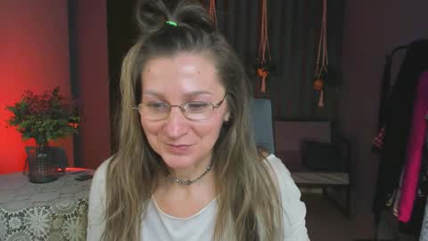 Frida Tander online show from 8, 1, 2025