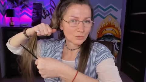 Frida Tander online show from 3, 3, 2025