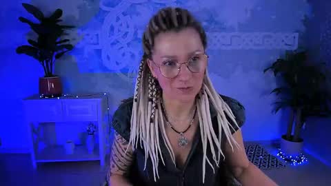 Frida Tander online show from 25, 4, 2026