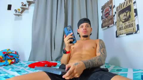 Snapshot of friendsofeverything_ chatting on 16, 7, 2026 Adam y pitter online show from 16, 7, 2026