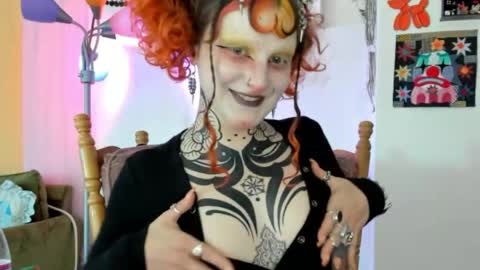 Snapshot of friskyflowers chatting on 11, 5, 2026 cherry online show from 11, 5, 2026