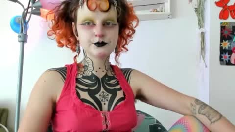 Snapshot of friskyflowers chatting on 13, 5, 2026 cherry online show from 13, 5, 2026