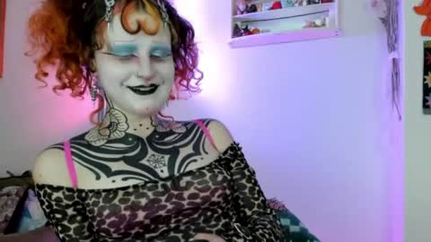 Snapshot of friskyflowers chatting on 18, 5, 2026 cherry online show from 18, 5, 2026