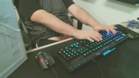 Snapshot of frodo21212 chatting on 12, 3, 2025 Josh online show from 12, 3, 2025