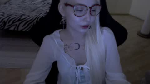 Snapshot of fromsun_forsoul chatting on 14, 5, 2026 Lilith online show from 14, 5, 2026