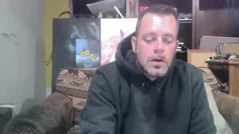 Snapshot of frostydhoman1221 chatting on 4, 1, 2025 frostydhoman1221 online show from 4, 1, 2025