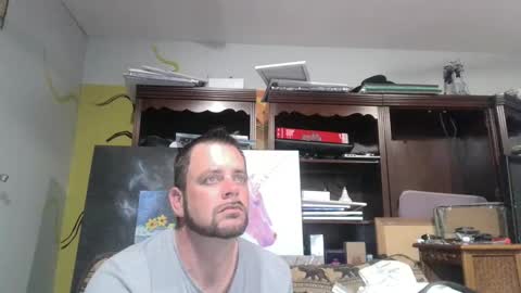 Snapshot of frostydhoman1221 chatting on 1, 3, 2025 frostydhoman1221 online show from 1, 3, 2025